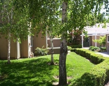 820 W 4th Ave - Photo Thumbnail 1