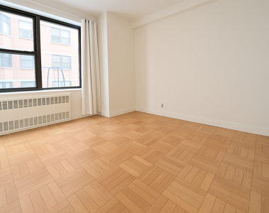 145 4th Avenue - Photo Thumbnail 3