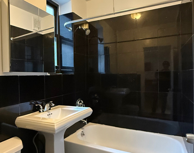 207 West 11th Street - Photo Thumbnail 1