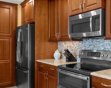 395 Aruba Circle - Photo Thumbnail 9