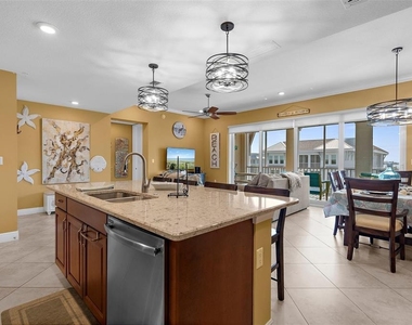 395 Aruba Circle - Photo Thumbnail 15
