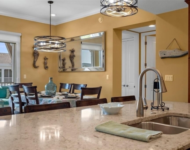 395 Aruba Circle - Photo Thumbnail 11