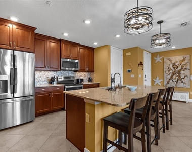395 Aruba Circle - Photo Thumbnail 13