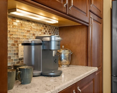 395 Aruba Circle - Photo Thumbnail 14