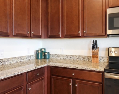 17006 Vardon Terrace - Photo Thumbnail 28