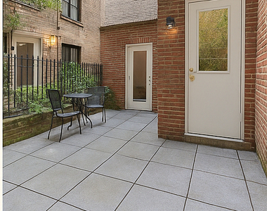 84th Street - Photo Thumbnail 2