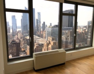 West 29th Street - Photo Thumbnail 5