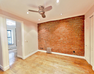 West 103rd Street - Photo Thumbnail 1