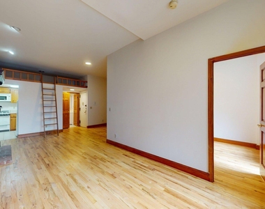 West 87th Street - Photo Thumbnail 0