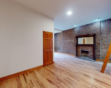 West 87th Street - Photo Thumbnail 2