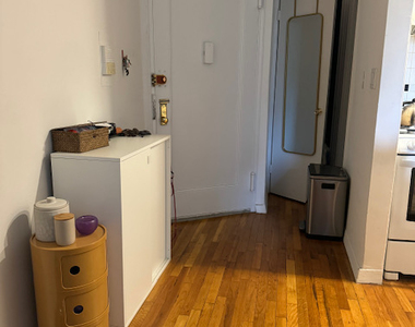 423 East 83rd Street - Photo Thumbnail 2