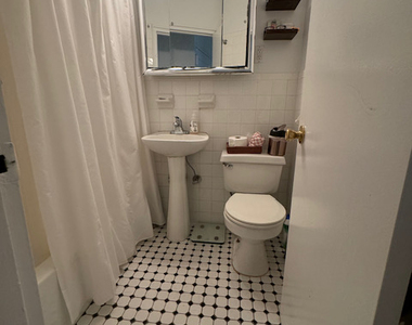 423 East 83rd Street - Photo Thumbnail 4