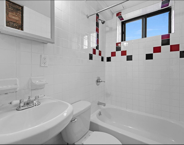 520 East 14th Street - Photo Thumbnail 2