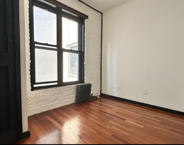 520 East 14th Street - Photo Thumbnail 5