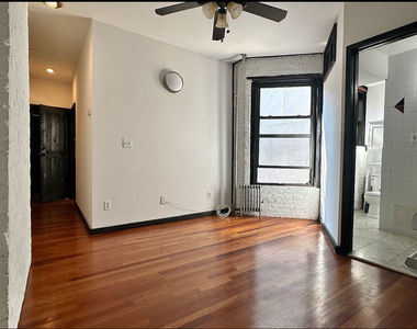 520 East 14th Street - Photo Thumbnail 0