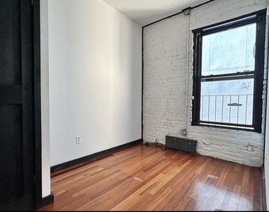 520 East 14th Street - Photo Thumbnail 4
