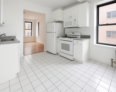 241 East 38th Street - Photo Thumbnail 1