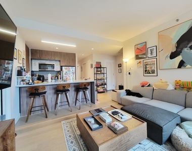 44-28 Purves Street - Photo Thumbnail 0
