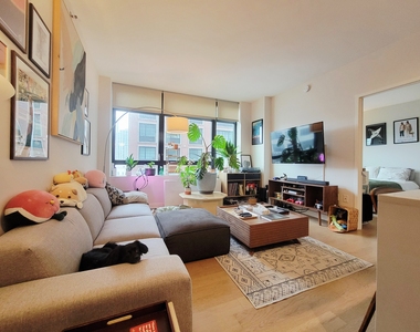 44-28 Purves Street - Photo Thumbnail 1