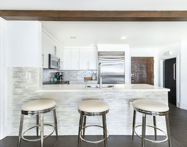 11958 Oceanaire Lane - Photo Thumbnail 9