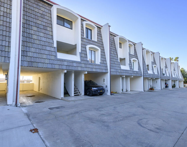 11958 Oceanaire Lane - Photo Thumbnail 3