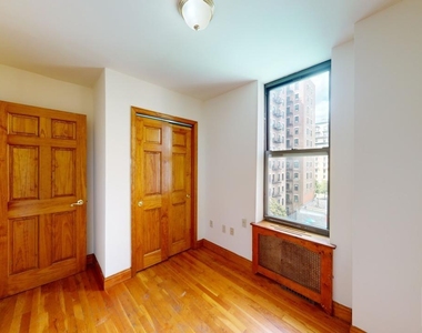 244 West 109th Street - Photo Thumbnail 8
