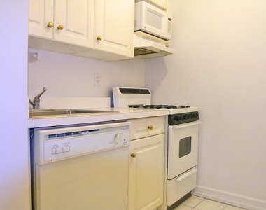 East 83rd Street - Photo Thumbnail 2