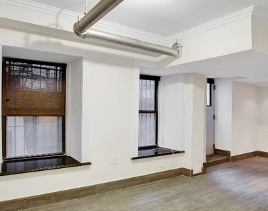 East 13th Street - Photo Thumbnail 7