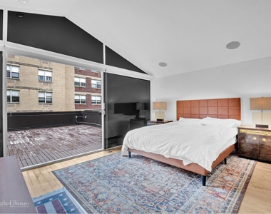 242 E 7th St - Photo Thumbnail 7