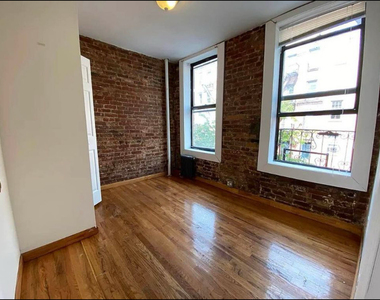 202 East 7th Street - Photo Thumbnail 4