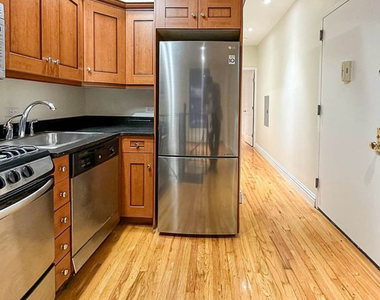 437 West 54th Street - Photo Thumbnail 10