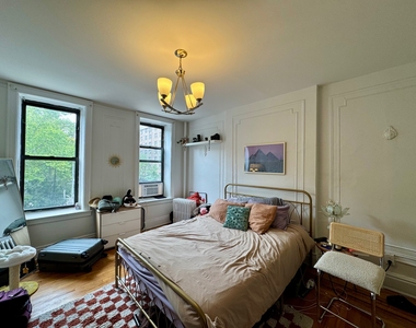 2016 2nd Avenue - Photo Thumbnail 2