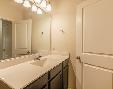 108 Athena Way - Photo Thumbnail 17