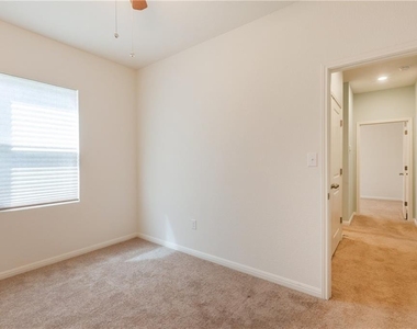 108 Athena Way - Photo Thumbnail 14