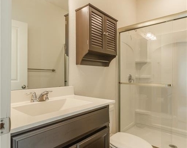 108 Athena Way - Photo Thumbnail 19