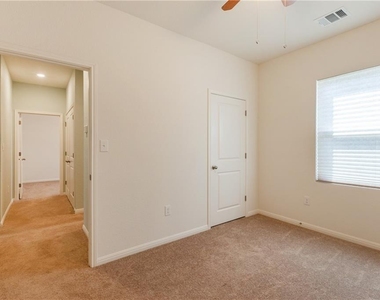 108 Athena Way - Photo Thumbnail 11