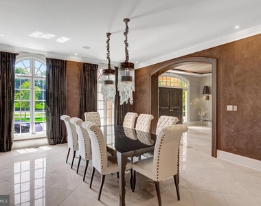 860 Nicholas Run Drive - Photo Thumbnail 63
