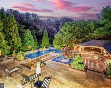 860 Nicholas Run Drive - Photo Thumbnail 33