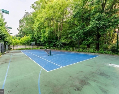 860 Nicholas Run Drive - Photo Thumbnail 31