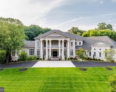 860 Nicholas Run Drive - Photo Thumbnail 7