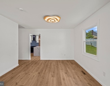 29 Hinsdale Lane - Photo Thumbnail 8