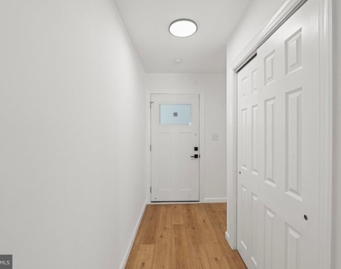 29 Hinsdale Lane - Photo Thumbnail 16