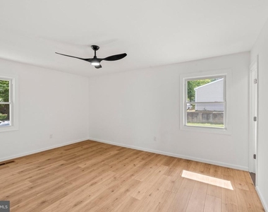29 Hinsdale Lane - Photo Thumbnail 22