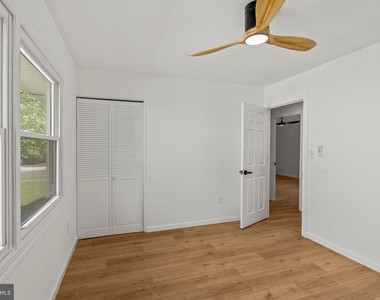 29 Hinsdale Lane - Photo Thumbnail 19