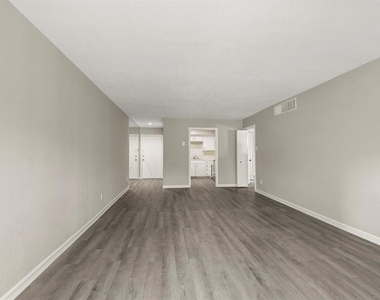 5050 Ambassador Way - Photo Thumbnail 3
