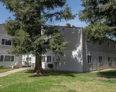1895 Benton Dr - Photo Thumbnail 1
