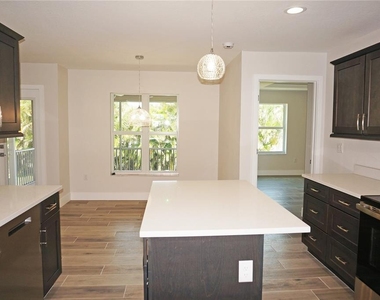 2926 Vasco Street - Photo Thumbnail 7