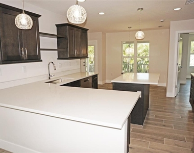 2926 Vasco Street - Photo Thumbnail 6