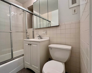 323 East 83rd Street - Photo Thumbnail 2