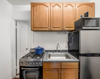 237 E 2nd Street - Photo Thumbnail 2